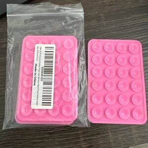 Silicone suction phone case adhesive